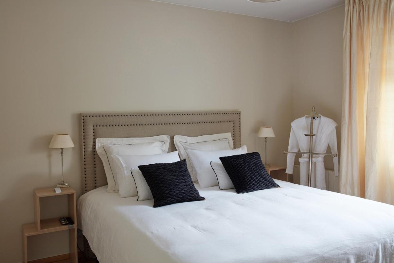 Un Appartement Penthouse D'Exception Sur Le Port De 瓦讷 外观 照片