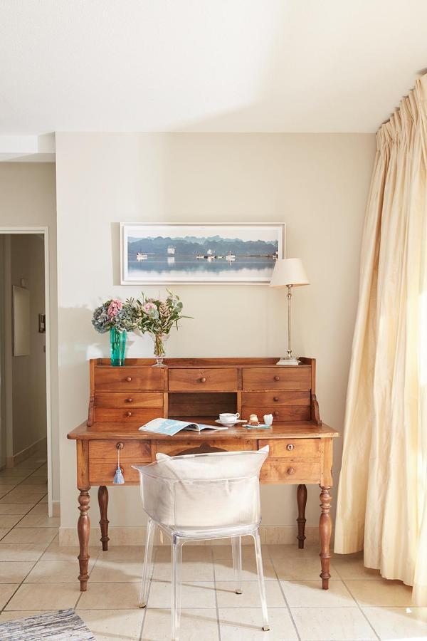 Un Appartement Penthouse D'Exception Sur Le Port De 瓦讷 外观 照片